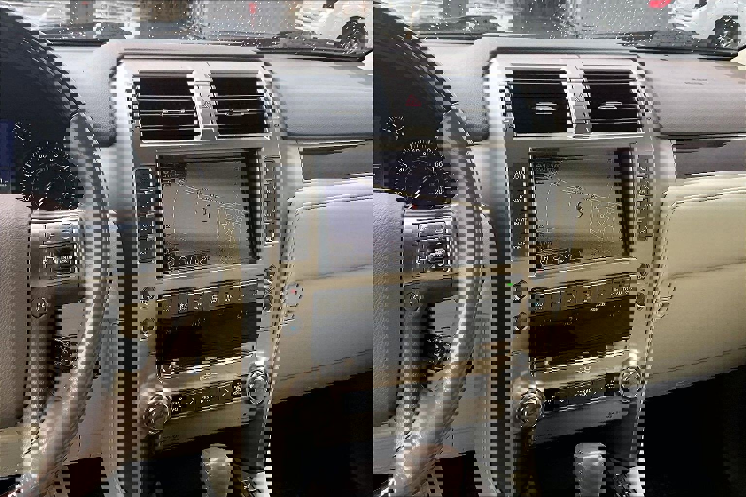 Used 2019 Lexus GX 460 Premium w/ Premium Package image 6