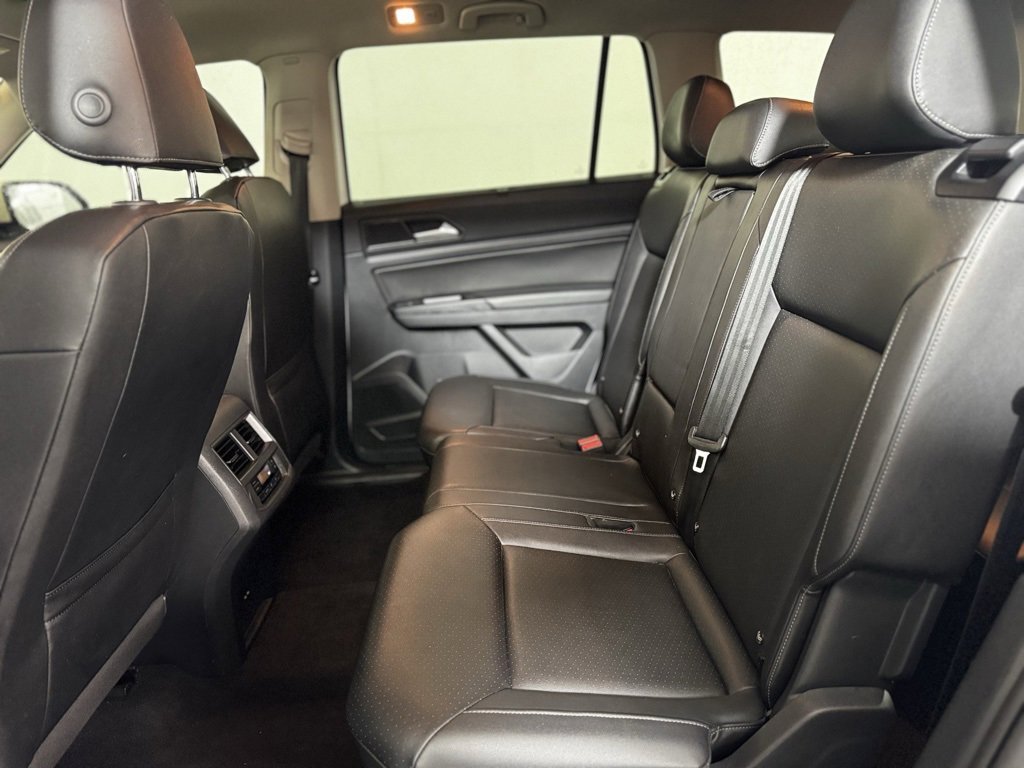 Used 2020 Volkswagen Atlas SE w/ Panoramic Sunroof Package image 23