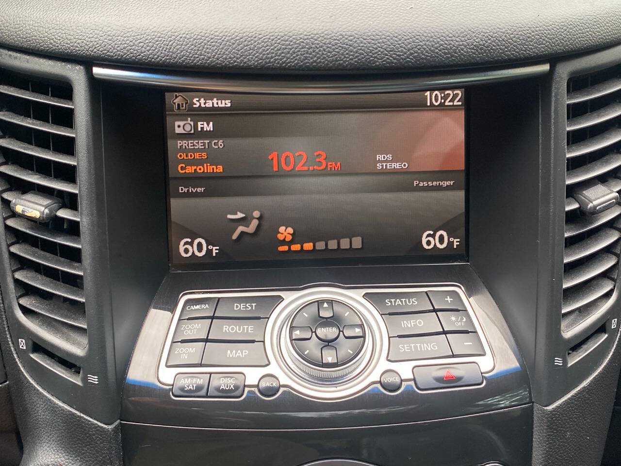 Used 2009 INFINITI FX35 AWD w/ Navigation Pkg image 29