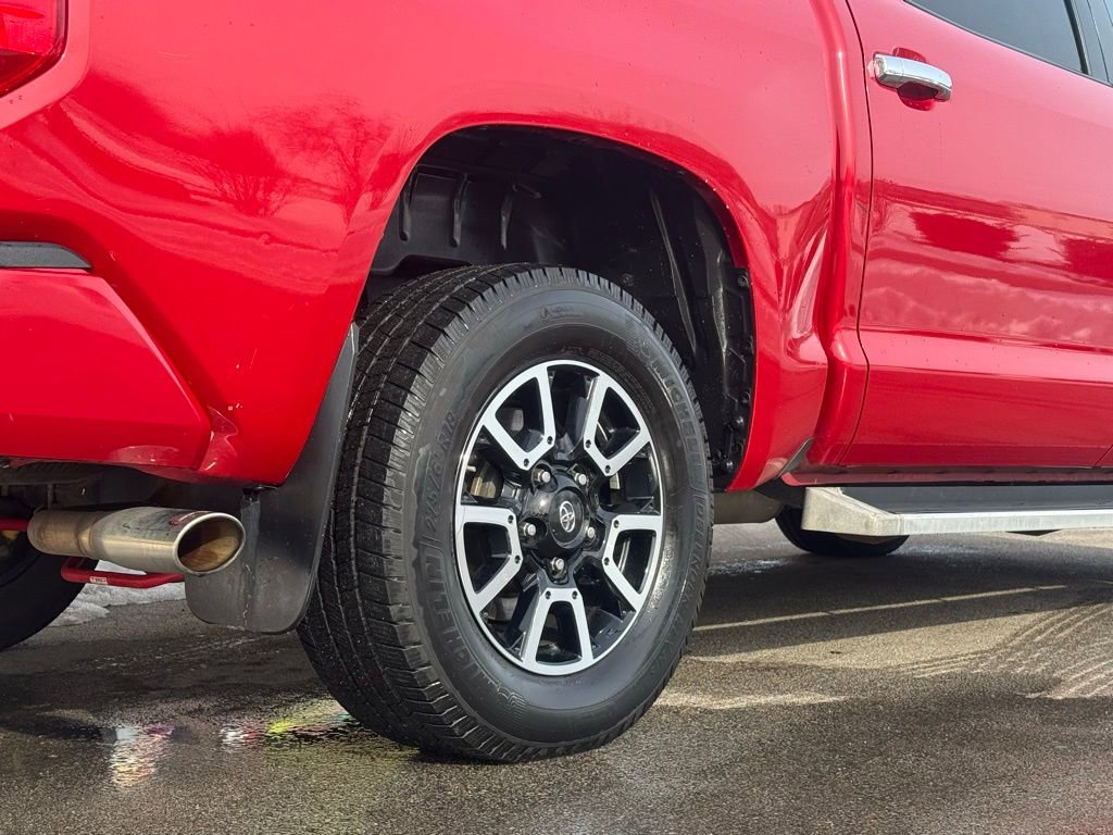 Used 2019 Toyota Tundra Limited w/ Limited Premium Package image 14