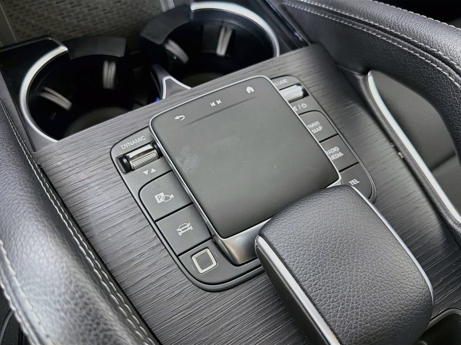 Used 2025 Mercedes-Benz GLE 450 4MATIC image 19