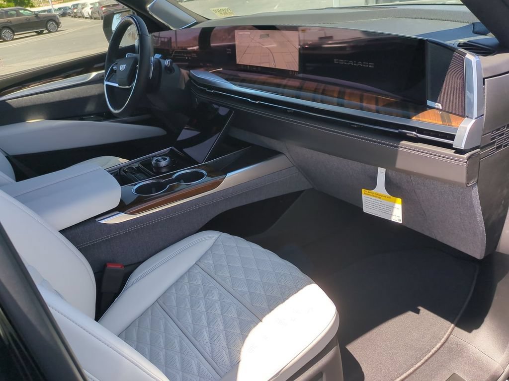 New 2026 Cadillac Escalade Platinum Sport AWD/4WD image 34