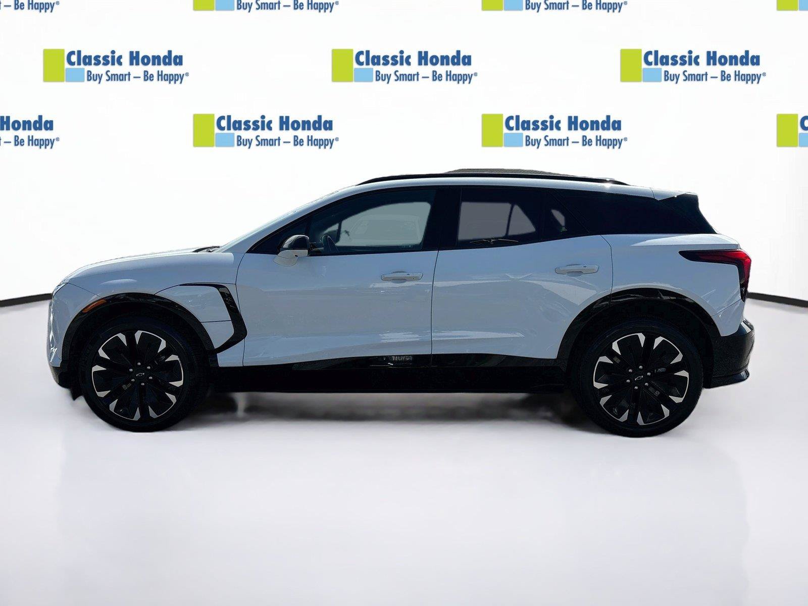 Used 2024 Chevrolet Blazer EV RS AWD/4WD image 4