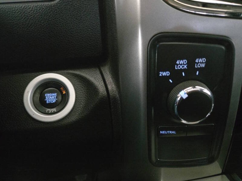 Used 2018 RAM 2500 Laramie w/ Sport Appearance Group AWD/4WD image 29