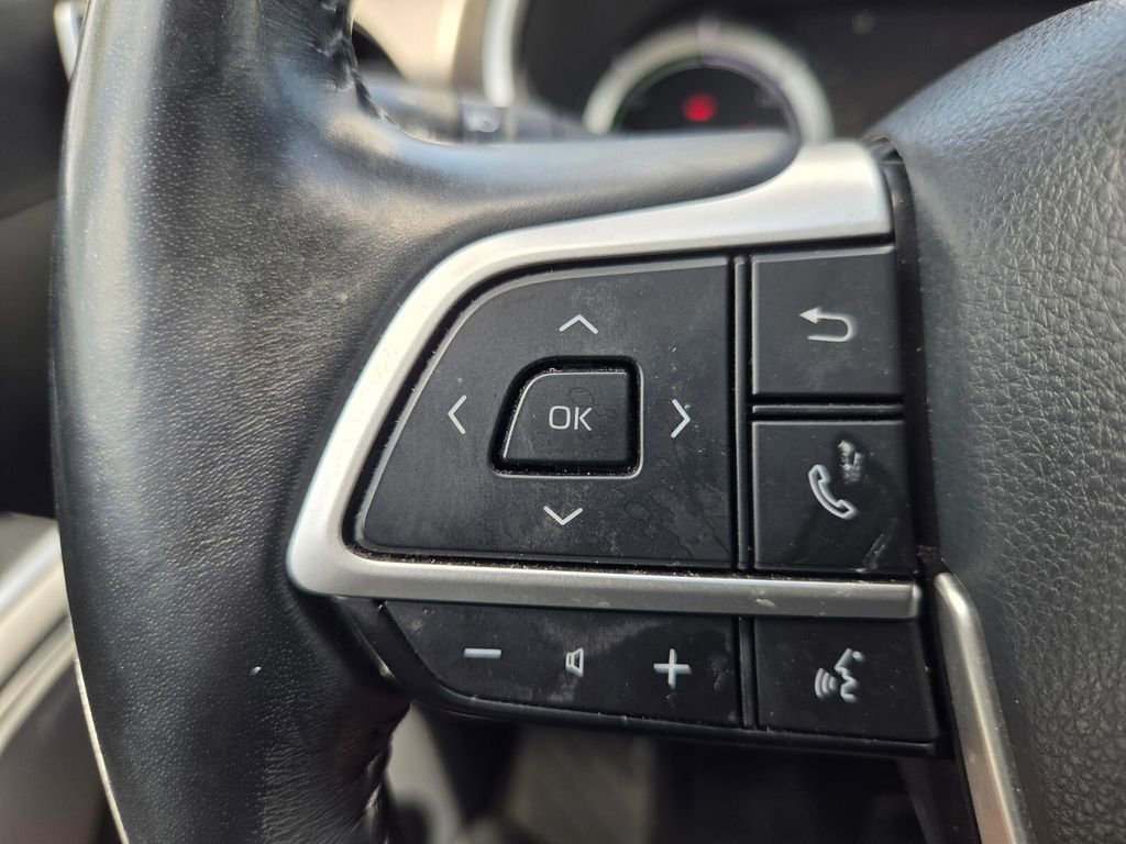 Used 2022 Toyota Highlander XLE image 20