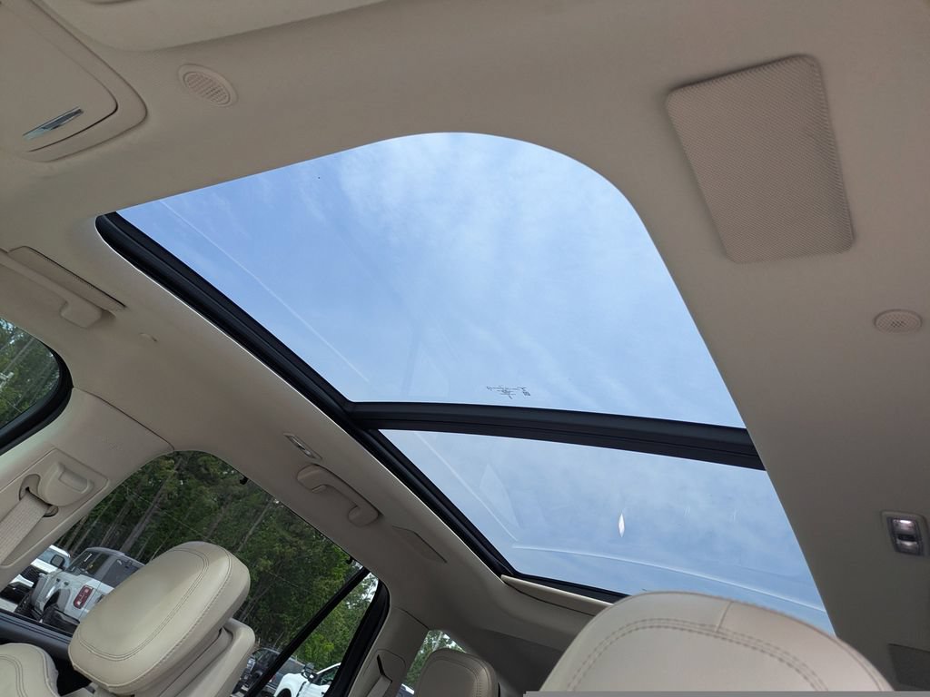 Used 2022 Lincoln Aviator Grand Touring w/ Equipment Group 301A AWD/4WD image 20