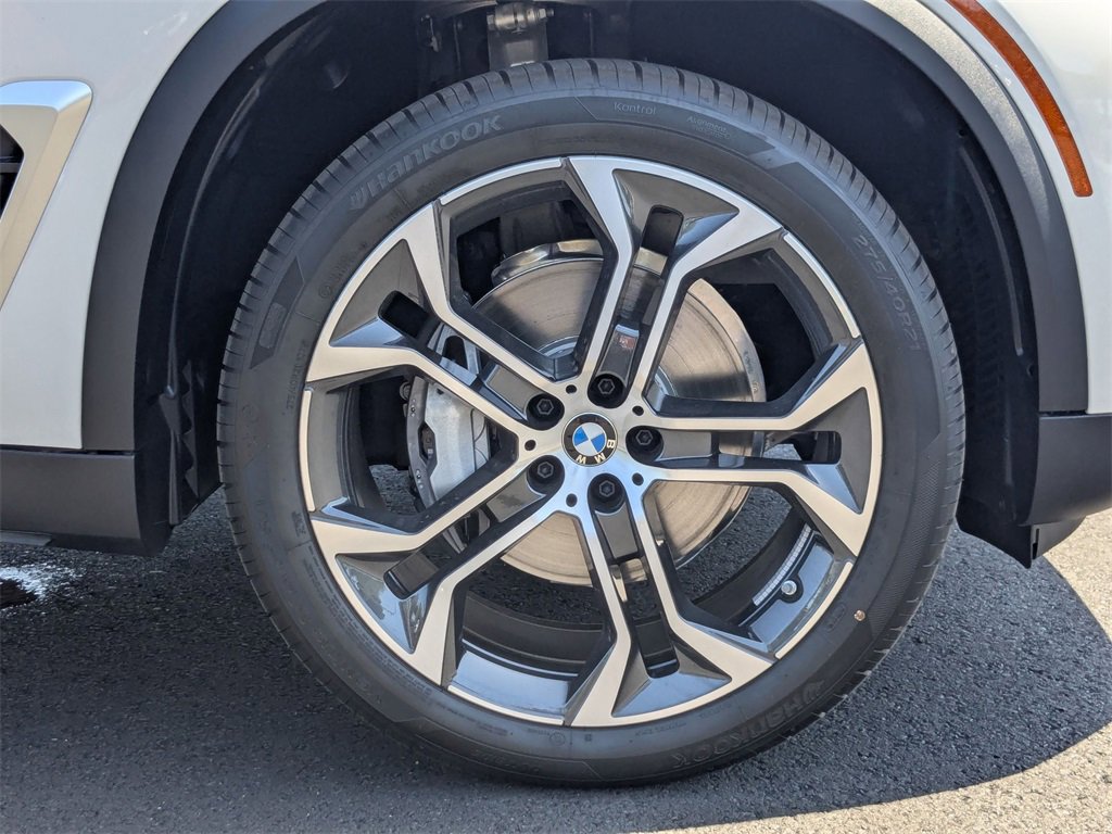 New 2026 BMW X5 sDrive40i image 26
