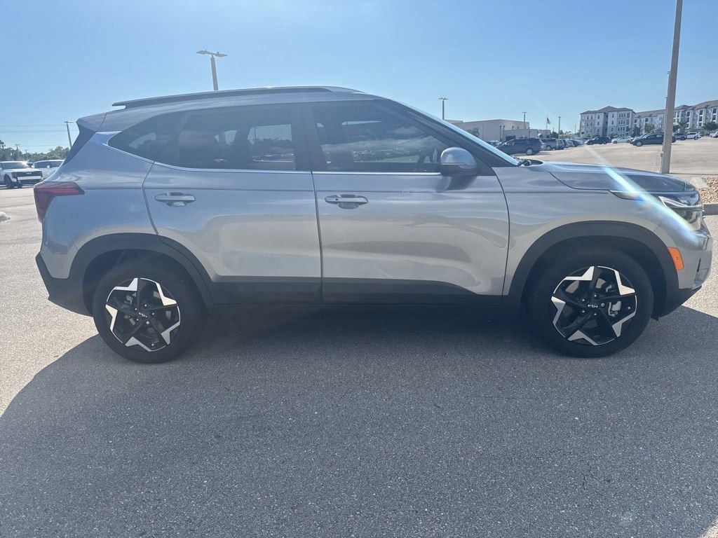 Certified 2024 Kia Seltos EX AWD/4WD image 7