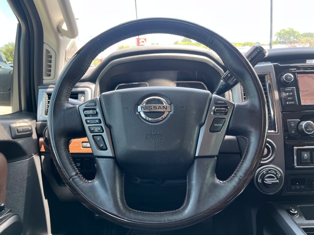 Used 2019 Nissan Titan Platinum Reserve AWD/4WD image 24
