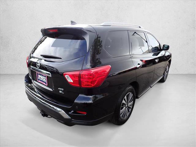 Used 2019 Nissan Pathfinder SL AWD/4WD image 4