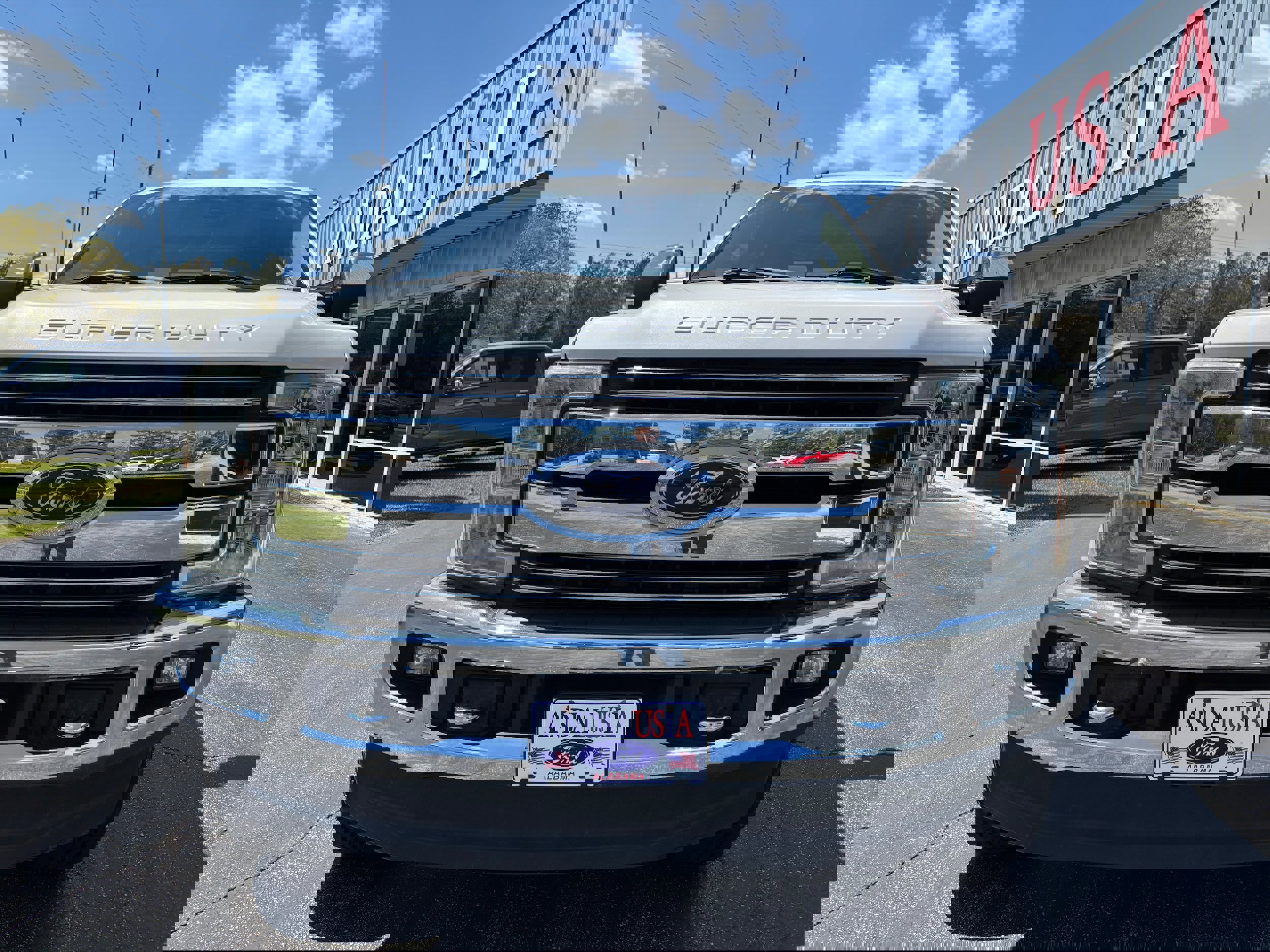 Used 2017 Ford F250 Lariat w/ Lariat Ultimate Package image 2