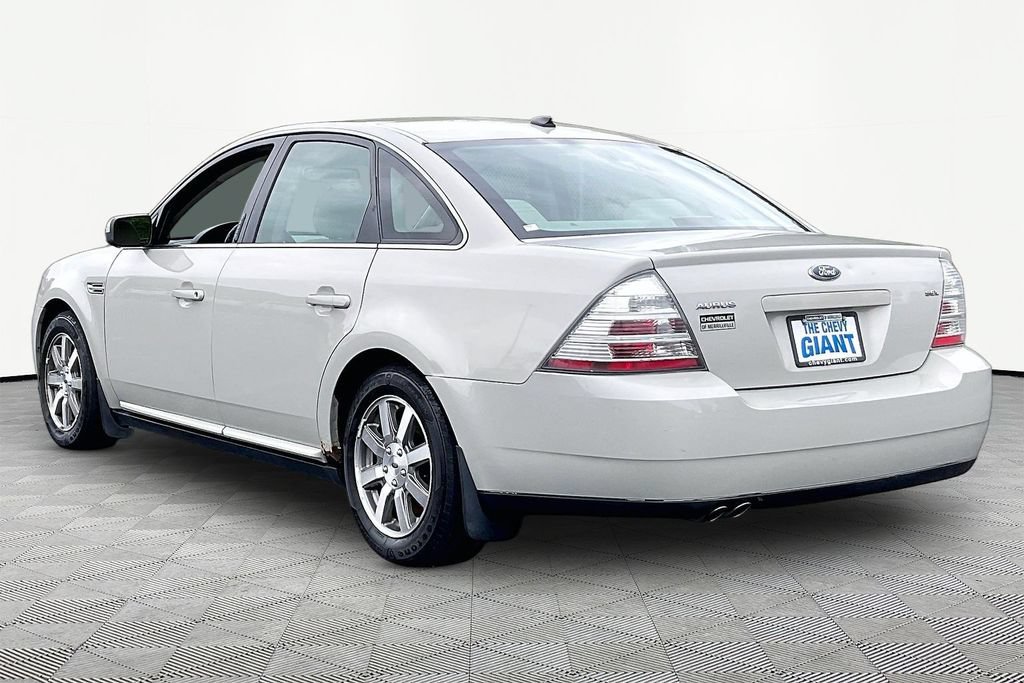 Used 2008 Ford Taurus SEL FWD image 4