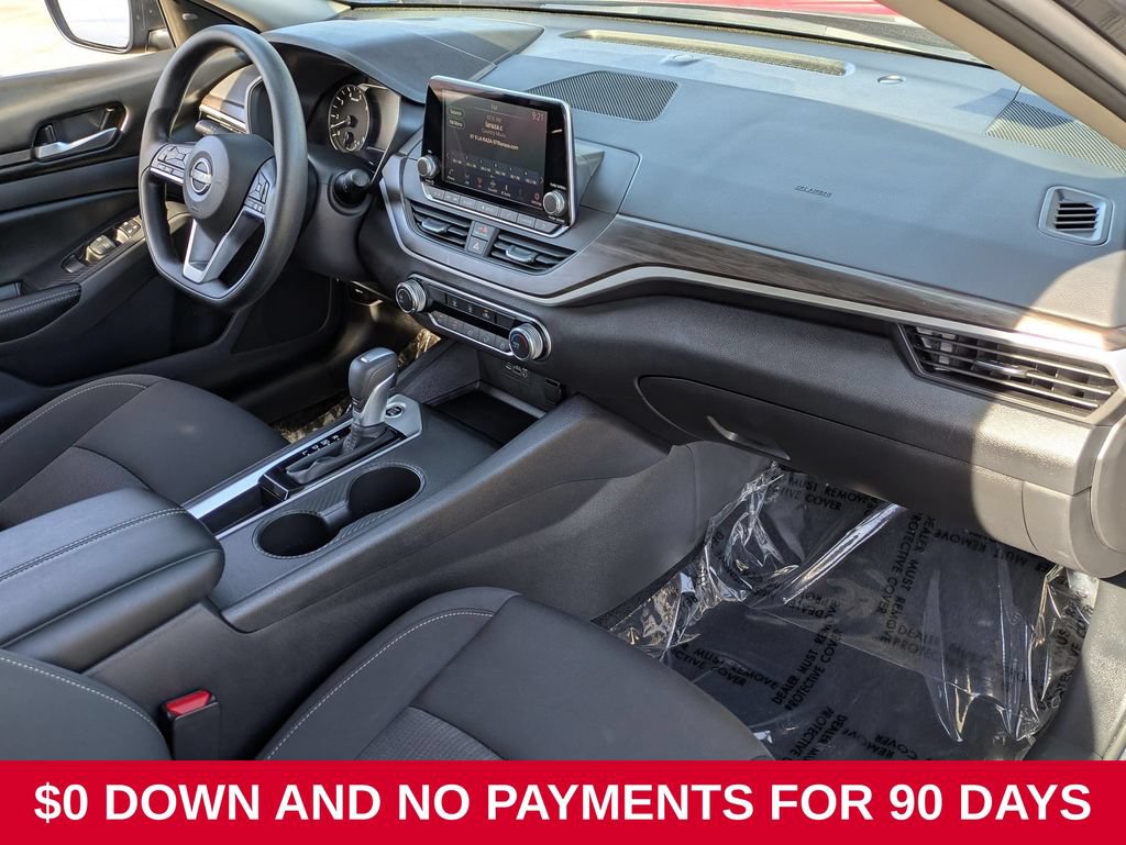 Used 2025 Nissan Altima 2.5 SV FWD image 29