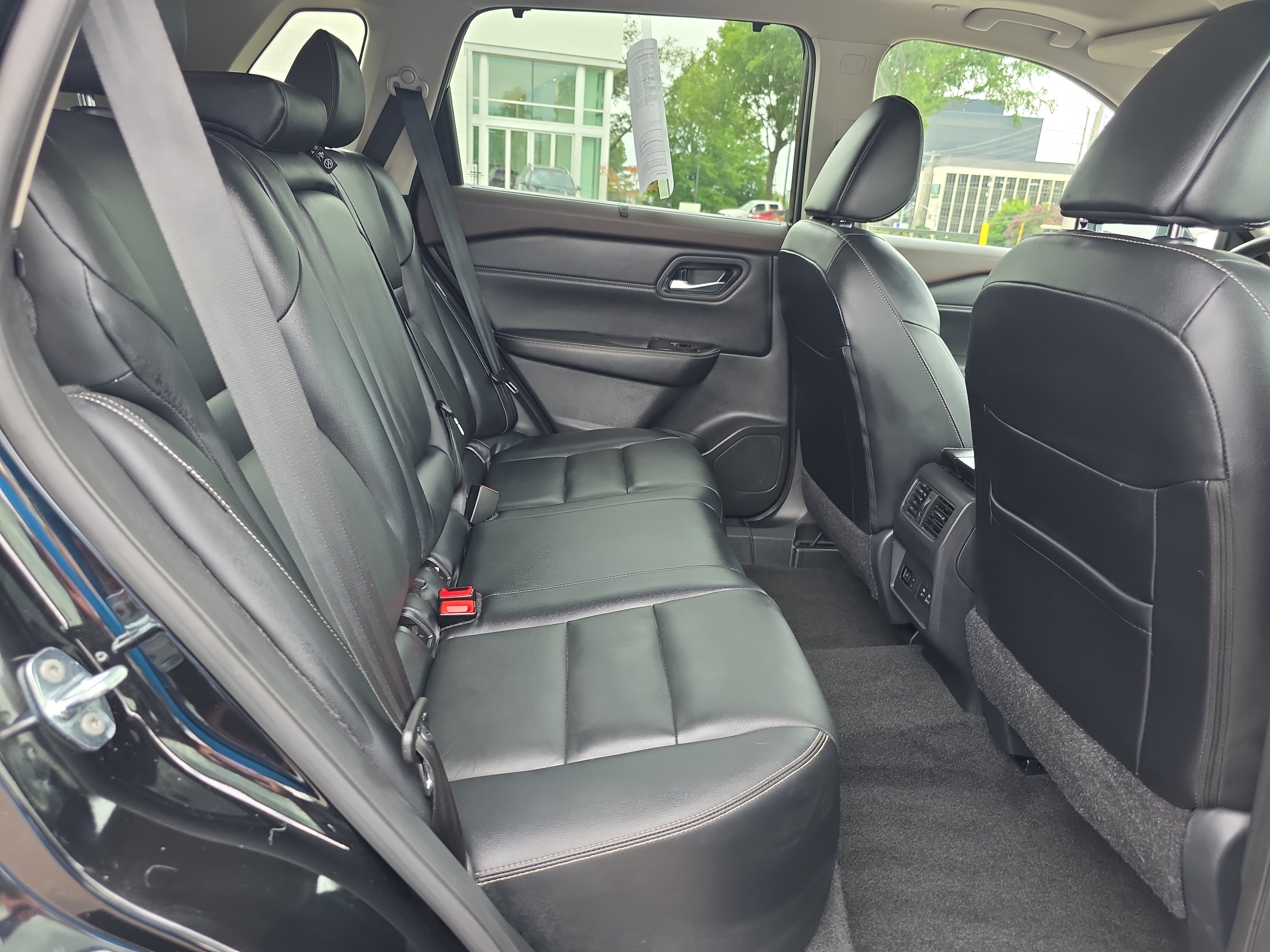 Used 2023 Nissan Rogue SL w/ SL Premium Package FWD image 14