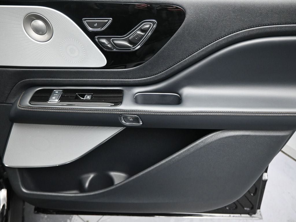 New 2026 Lincoln Aviator Reserve image 28