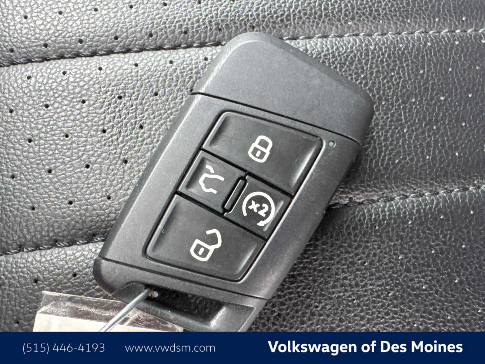 Used 2024 Volkswagen Tiguan SE R-Line image 20