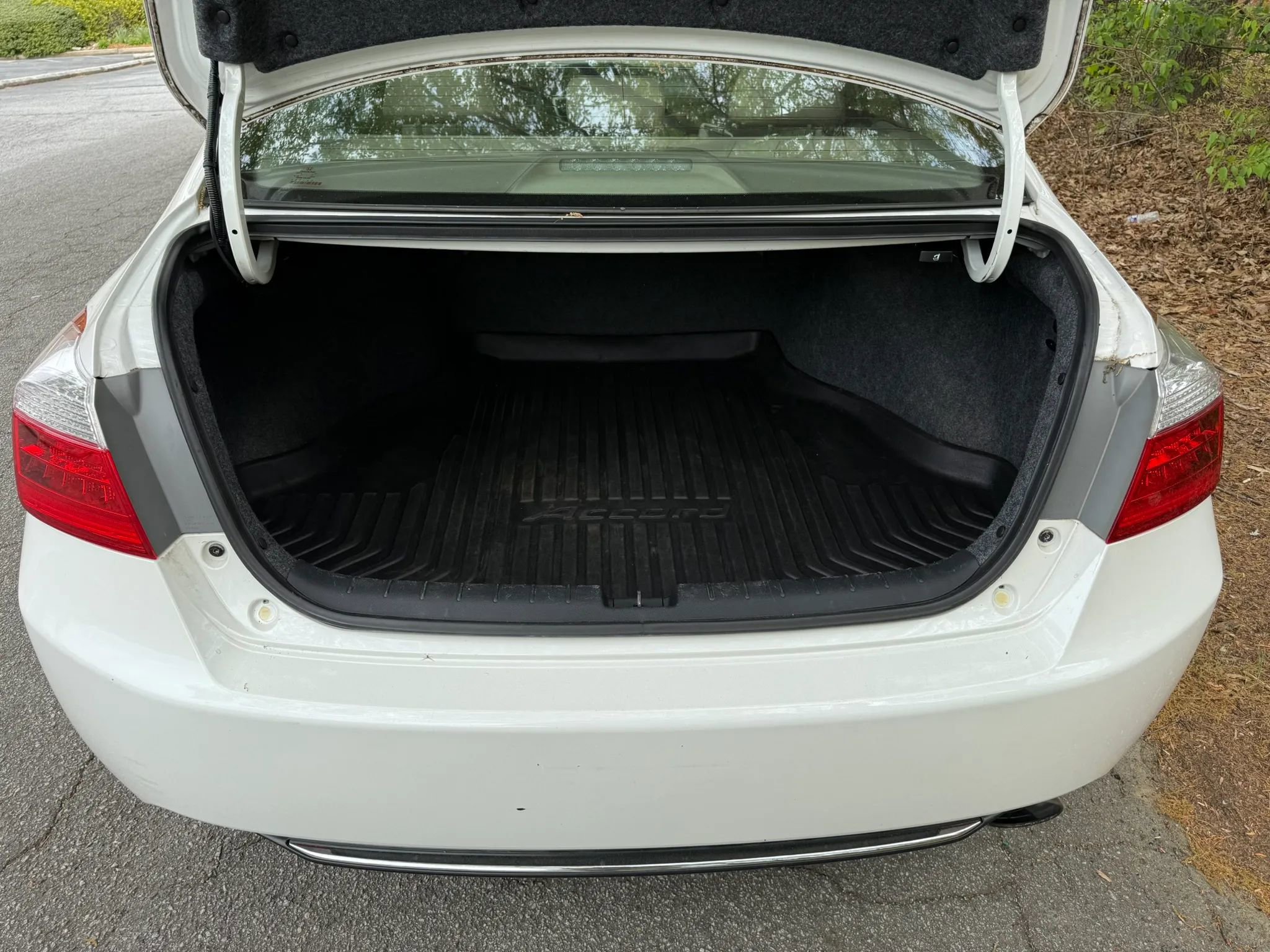 Used 2015 Honda Accord EX-L image 7