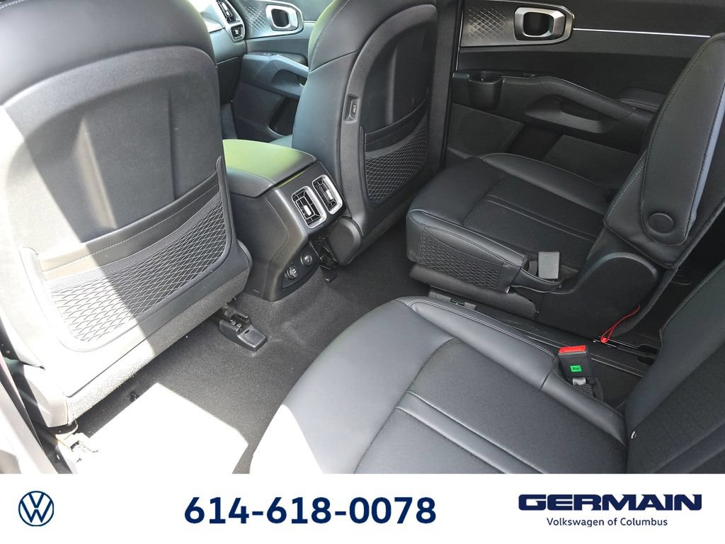 Used 2022 Kia Sorento EX w/ Panoramic Sunroof Package AWD/4WD image 23