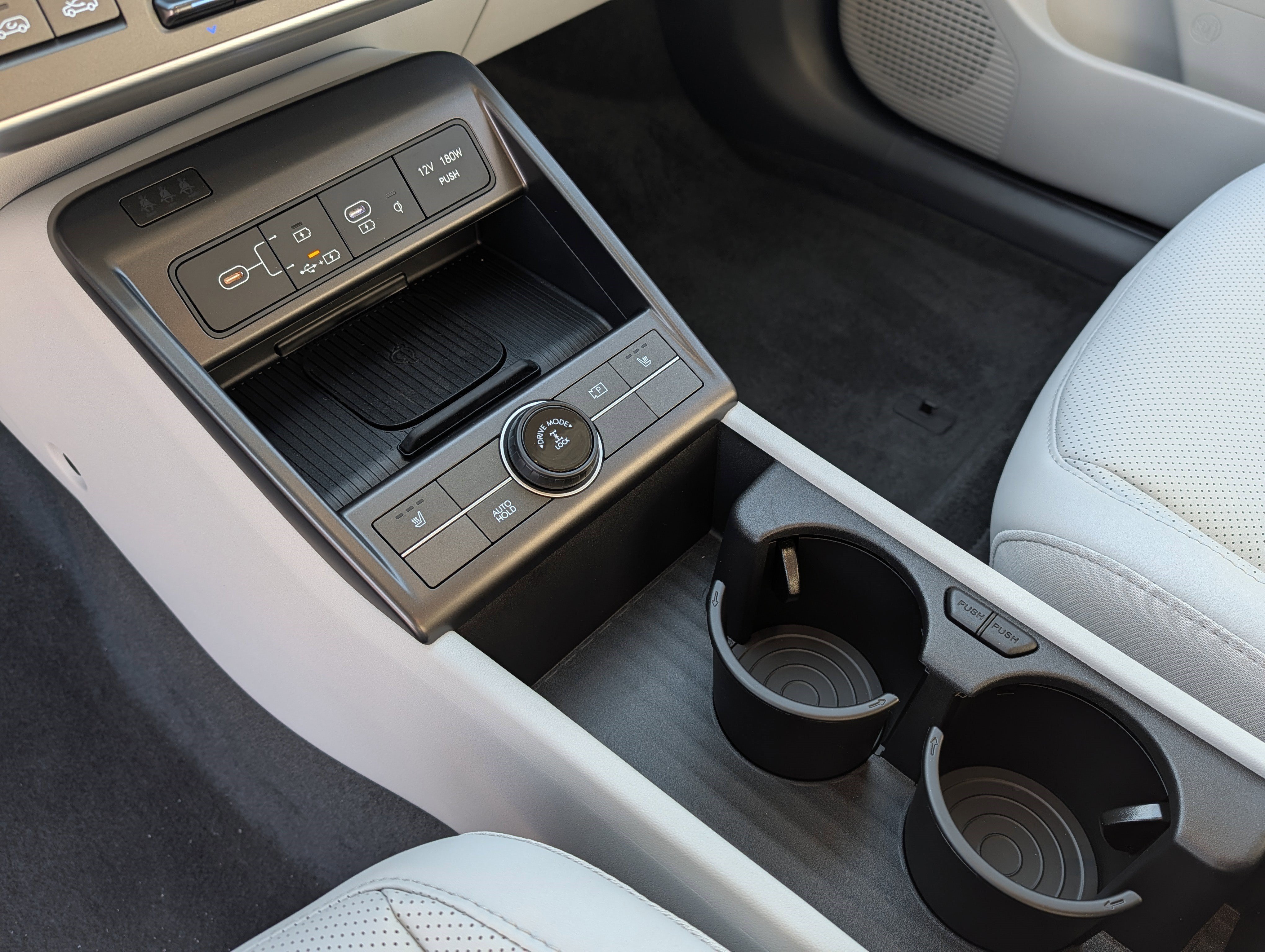 New 2026 Hyundai Kona SEL Premium AWD/4WD image 14
