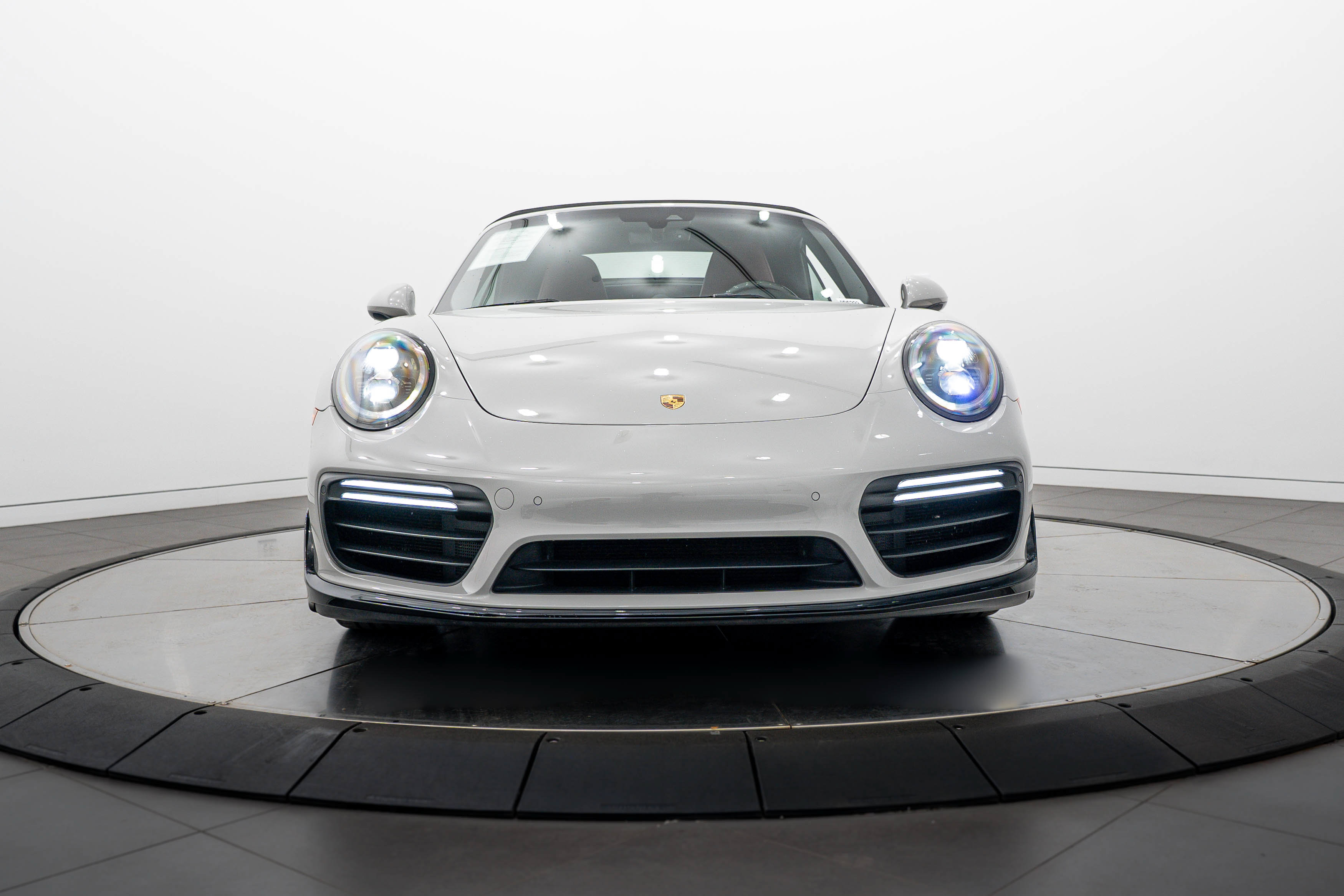 Certified 2019 Porsche 911 Turbo S AWD/4WD image 30