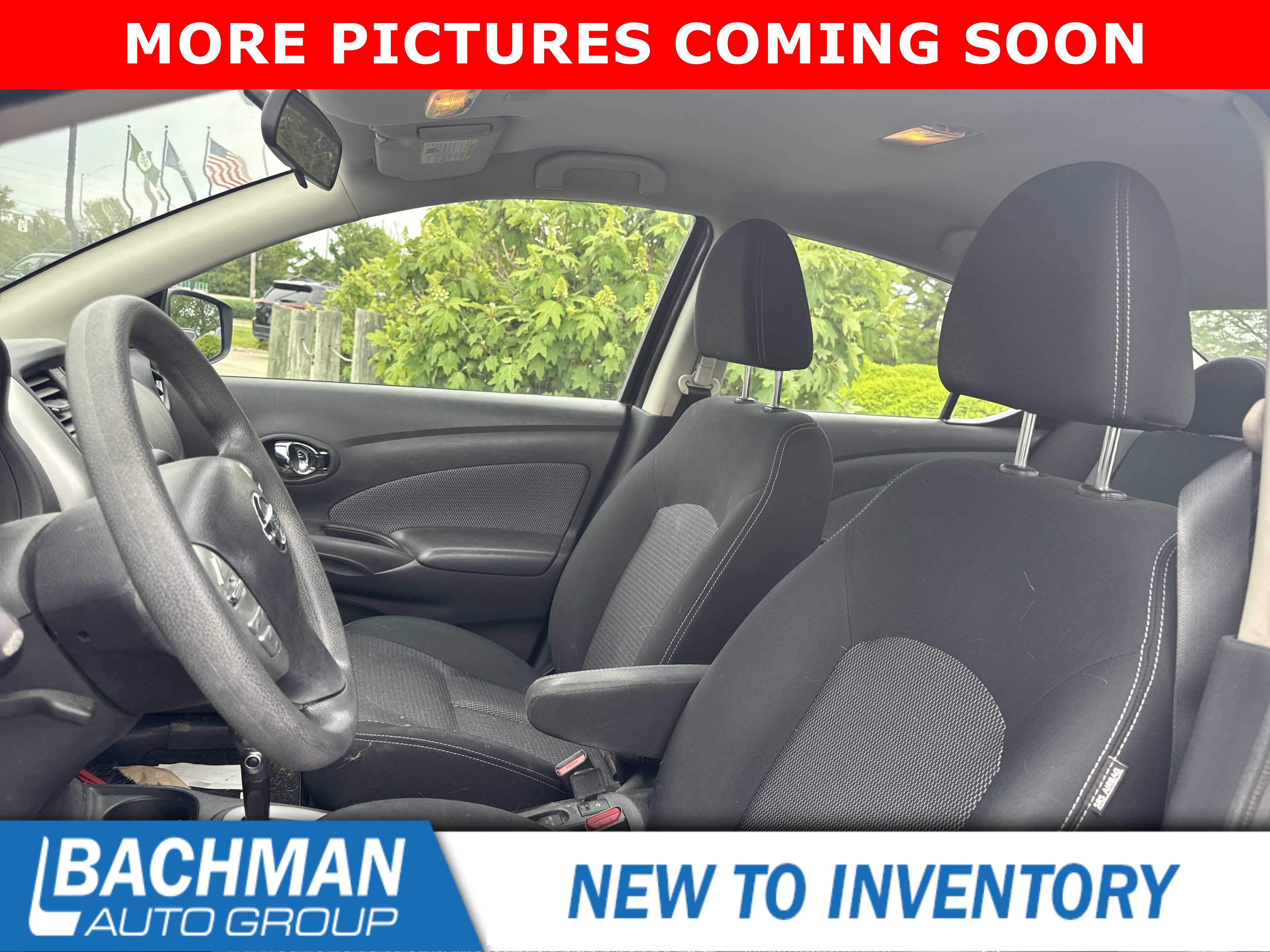 Used 2015 Nissan Versa SV FWD image 10
