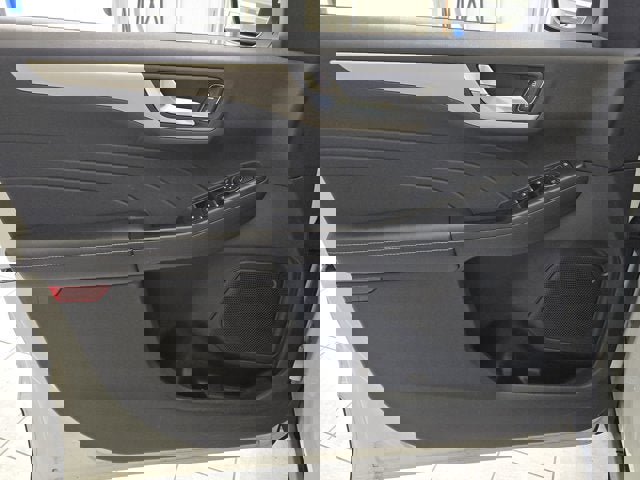 Used 2022 Ford Escape SEL image 19