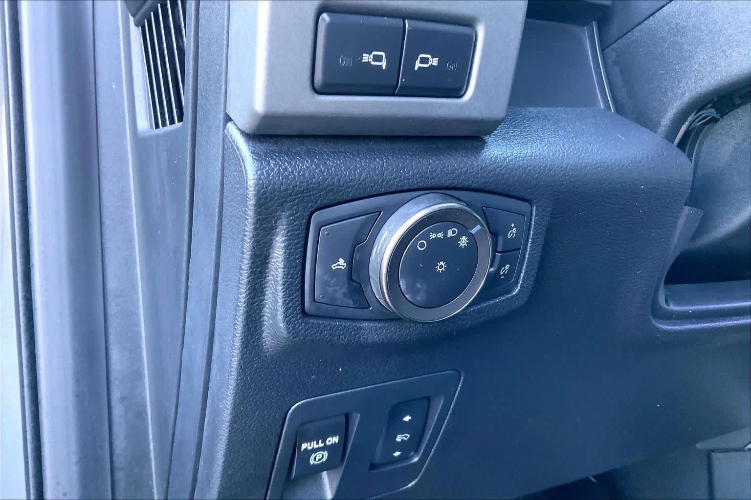 Used 2020 Ford F150 Raptor w/ Equipment Group 801A Mid AWD/4WD image 34