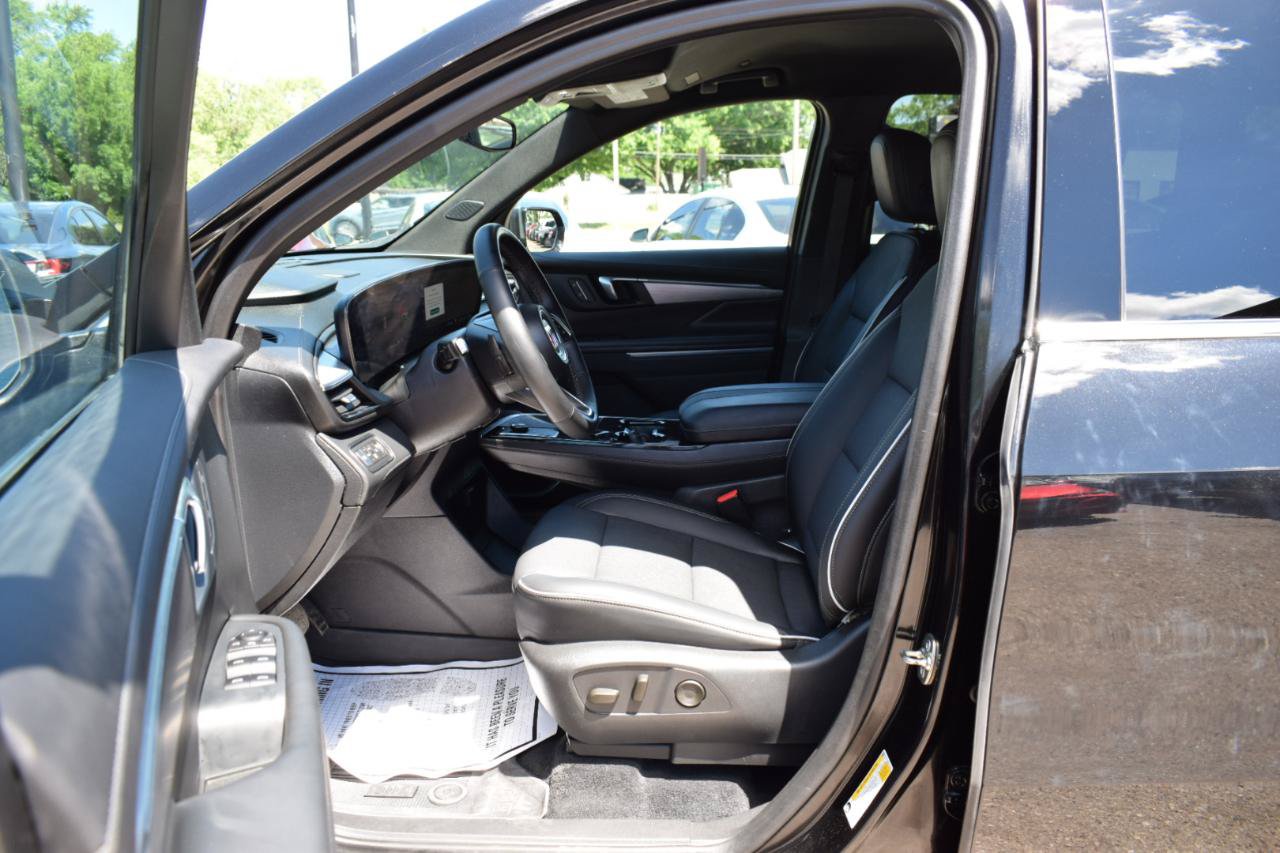 Used 2025 Buick Enclave Preferred w/ LPO, Floor Liner Package FWD image 38