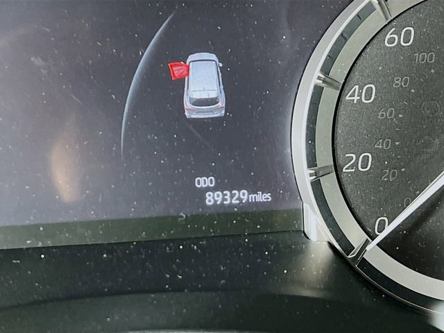 Used 2022 Toyota Highlander Platinum image 10