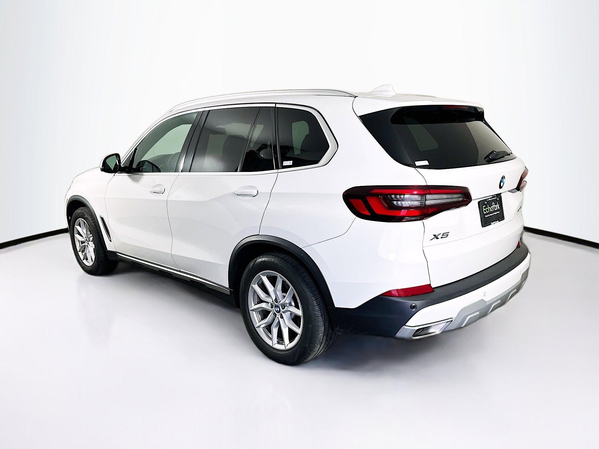Used 2023 BMW X5 xDrive40i w/ Climate Comfort Package AWD/4WD image 5