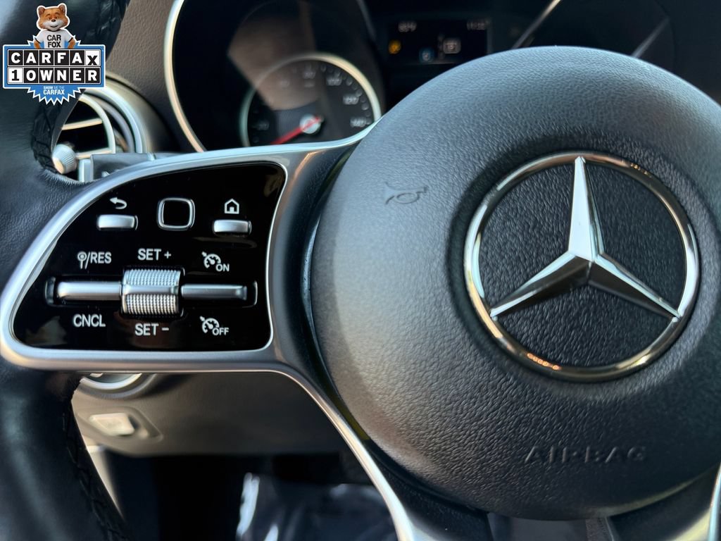 Used 2020 Mercedes-Benz GLC 300 4MATIC image 25