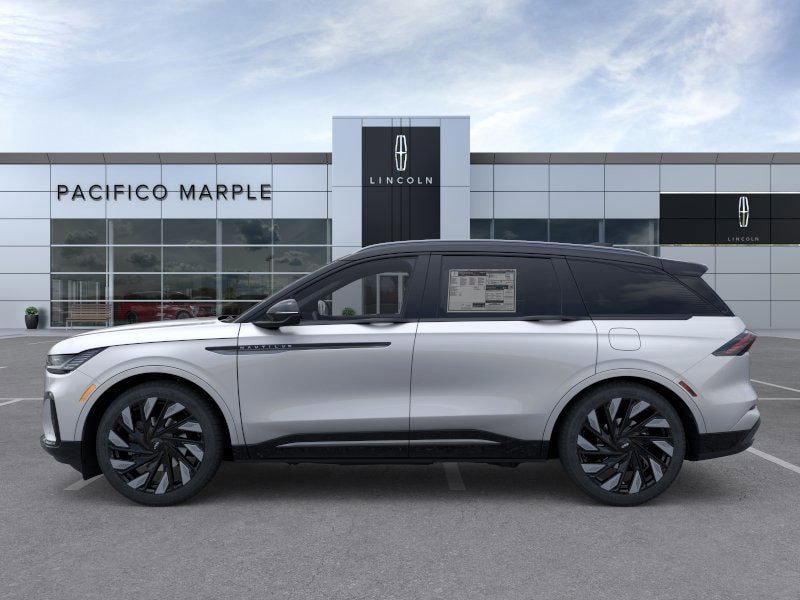 New 2026 Lincoln Nautilus Reserve w/ Jet Appearance Package AWD/4WD image 3