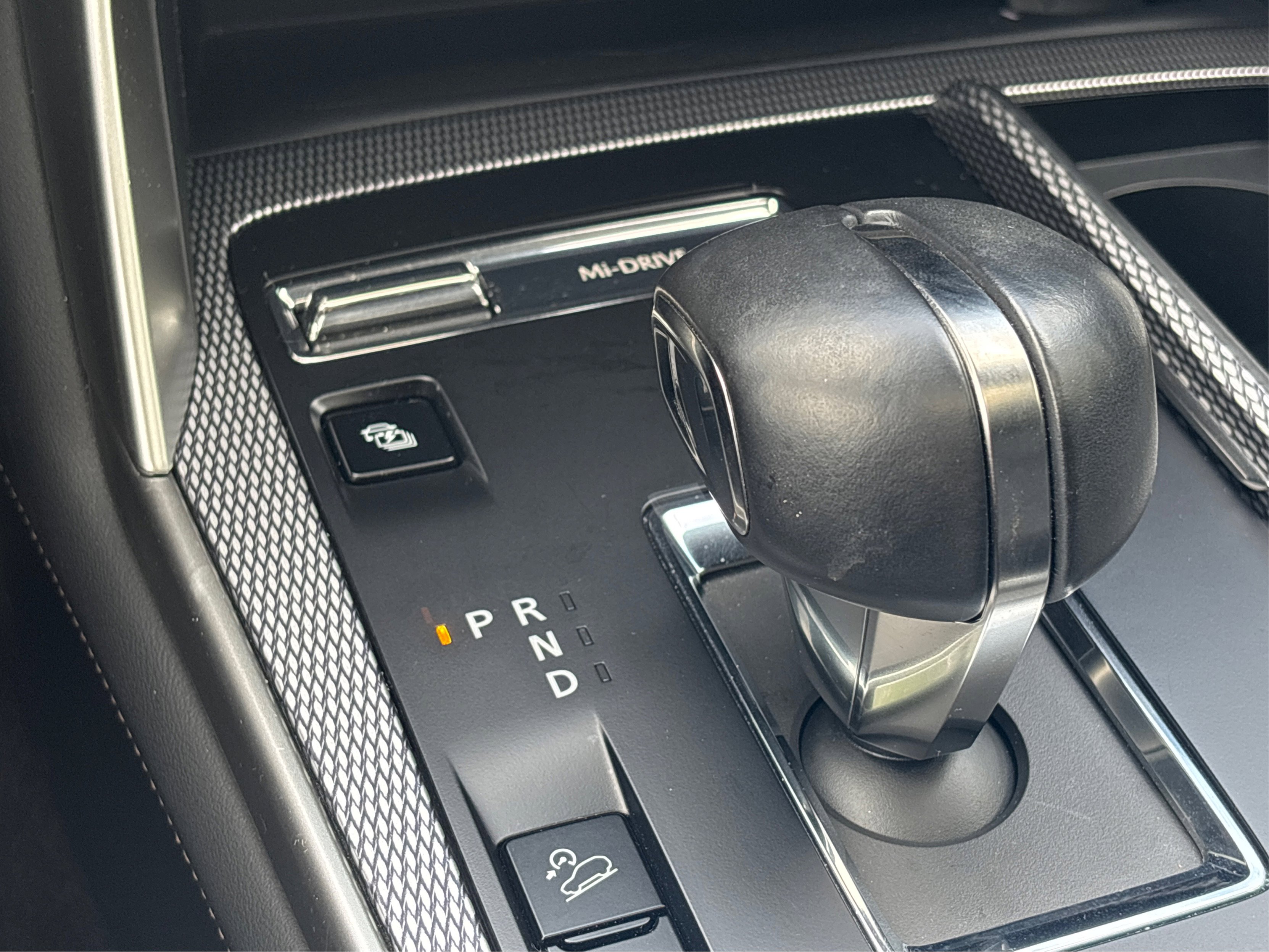 Used 2024 MAZDA CX-90 Plug-In Hybrid w/ Premium Pkg image 63