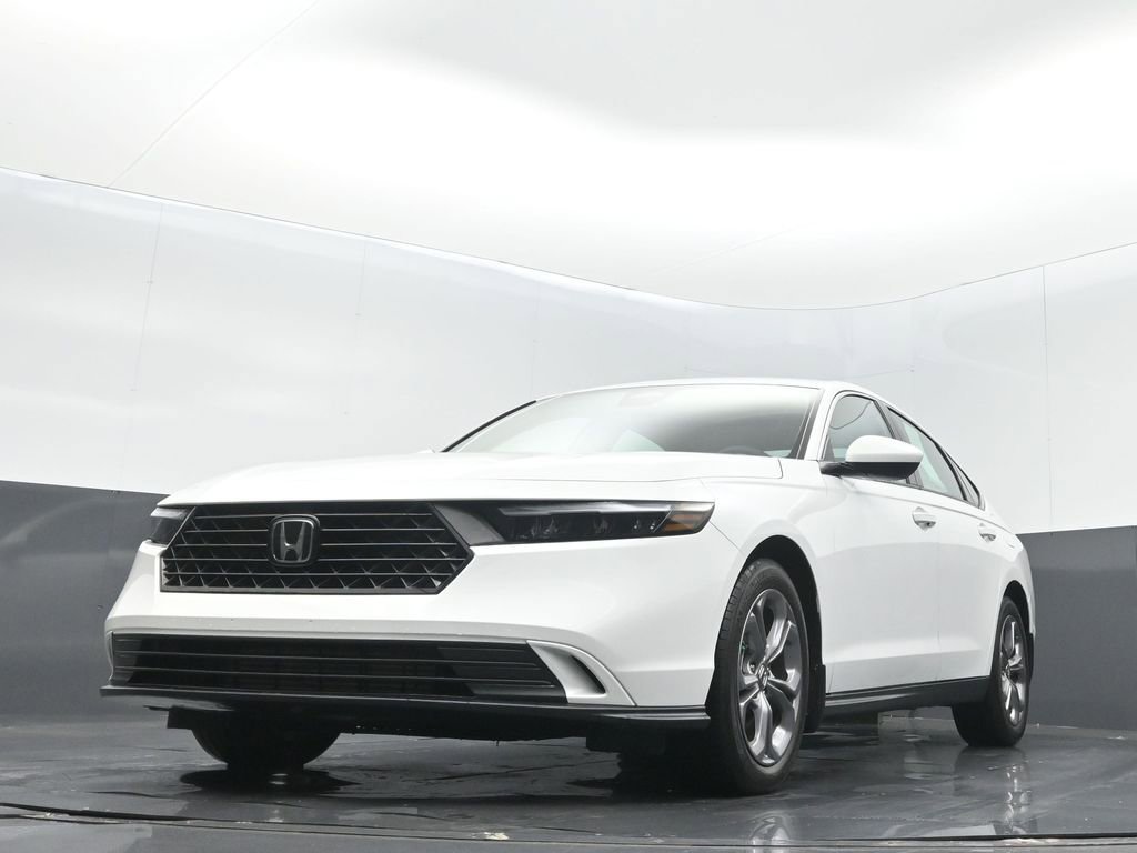 Certified 2024 Honda Accord EX image 8