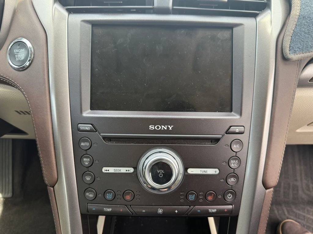 Used 2017 Ford Fusion Energi Platinum FWD image 12