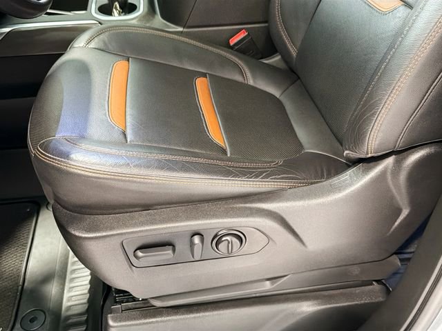 Certified 2022 GMC Sierra 1500 AT4 w/ AT4 Premium Package image 19