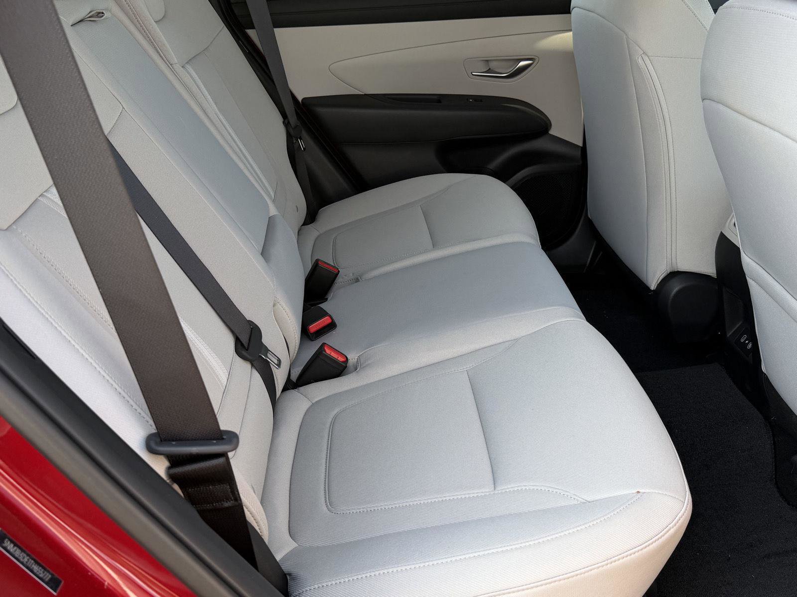 Used 2026 Hyundai Tucson SEL FWD image 23