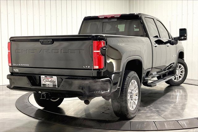 Used 2025 Chevrolet Silverado 2500 LTZ w/ Z71 Chrome Sport Edition AWD/4WD image 13