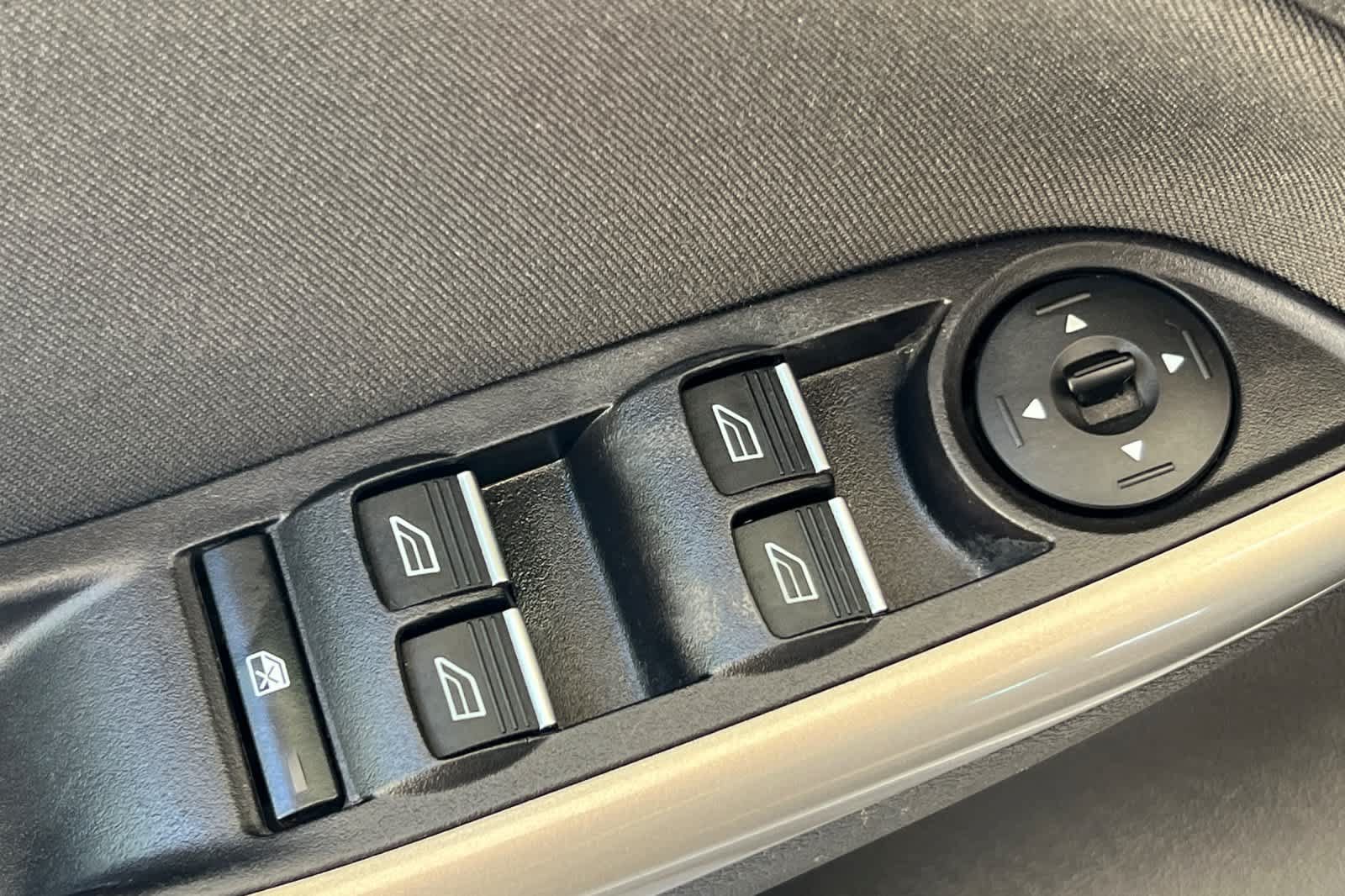 Used 2016 Ford Focus Titanium FWD image 13
