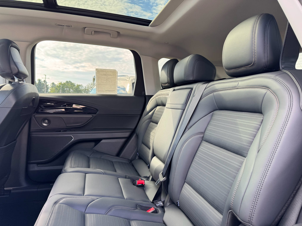 New 2026 Lincoln Nautilus Reserve w/ Jet Appearance Package image 22