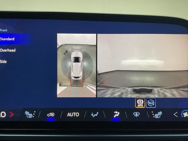 New 2026 Chevrolet Equinox EV LT image 16