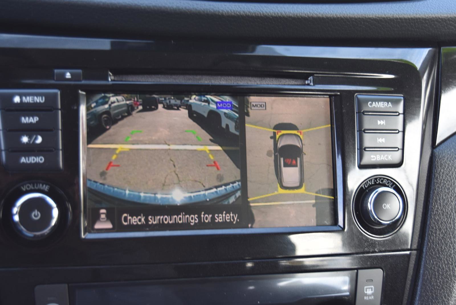 Used 2022 Nissan Rogue Sport SL image 18