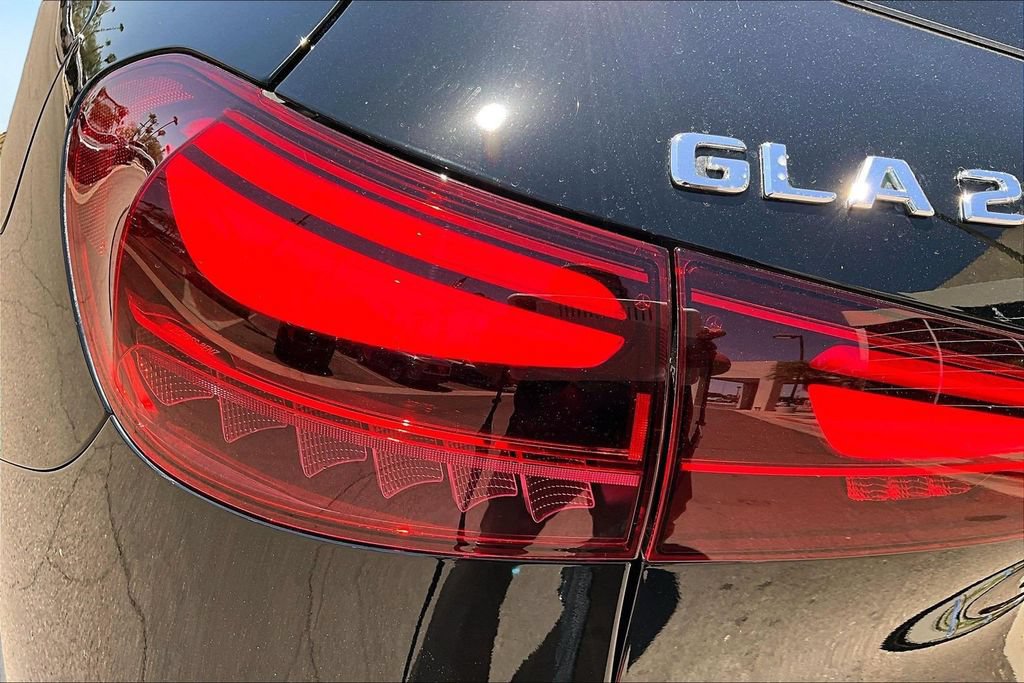 Used 2025 Mercedes-Benz GLA 250 image 30