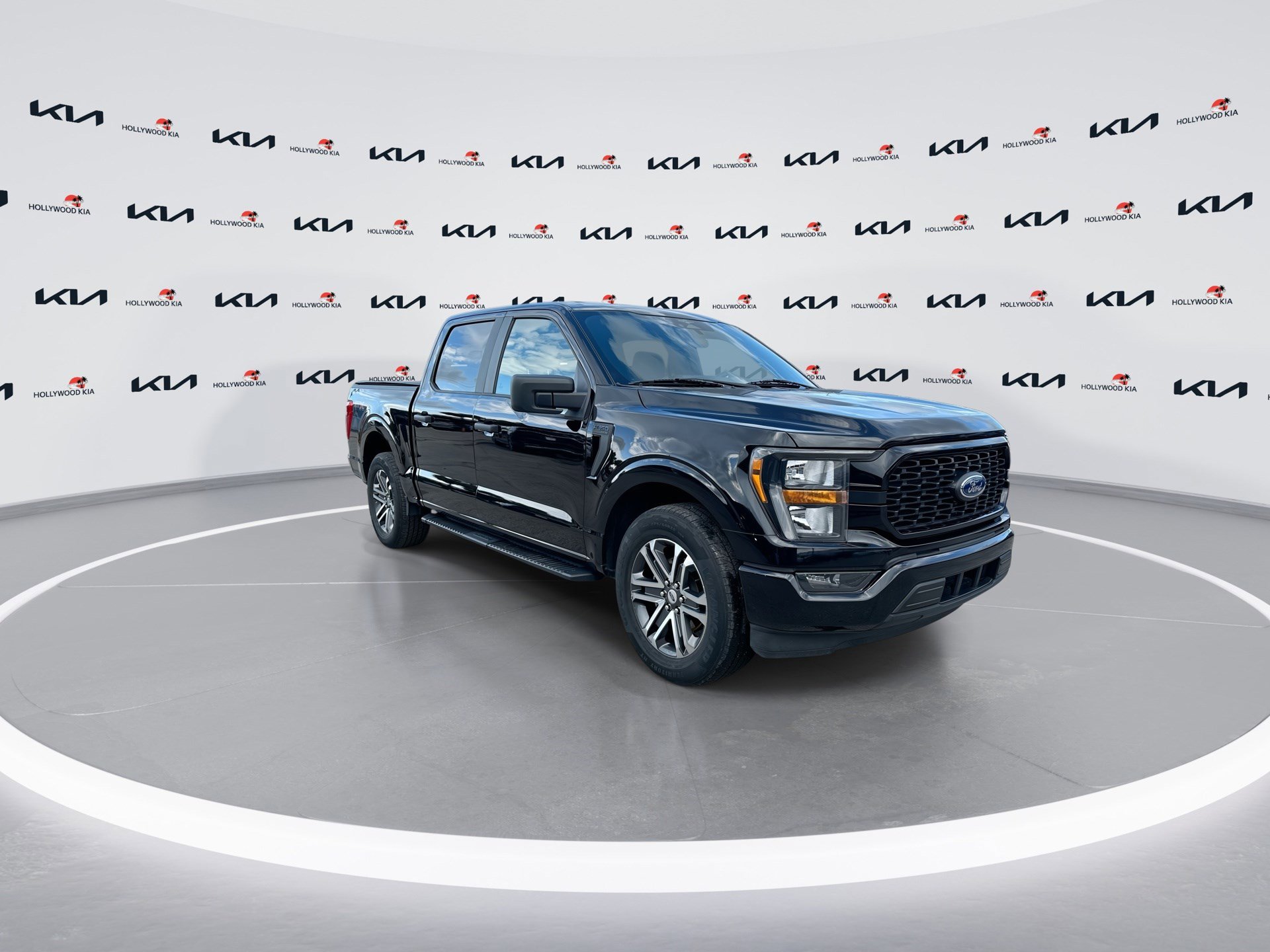 Used 2023 Ford F150 XL w/ STX Appearance Package RWD image 2