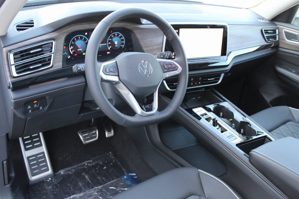 New 2026 Volkswagen Atlas SEL Premium R-Line image 8