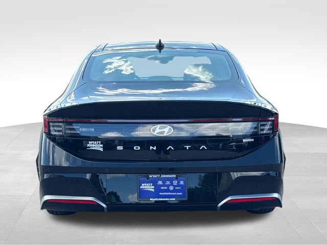 New 2026 Hyundai Sonata Limited FWD image 4