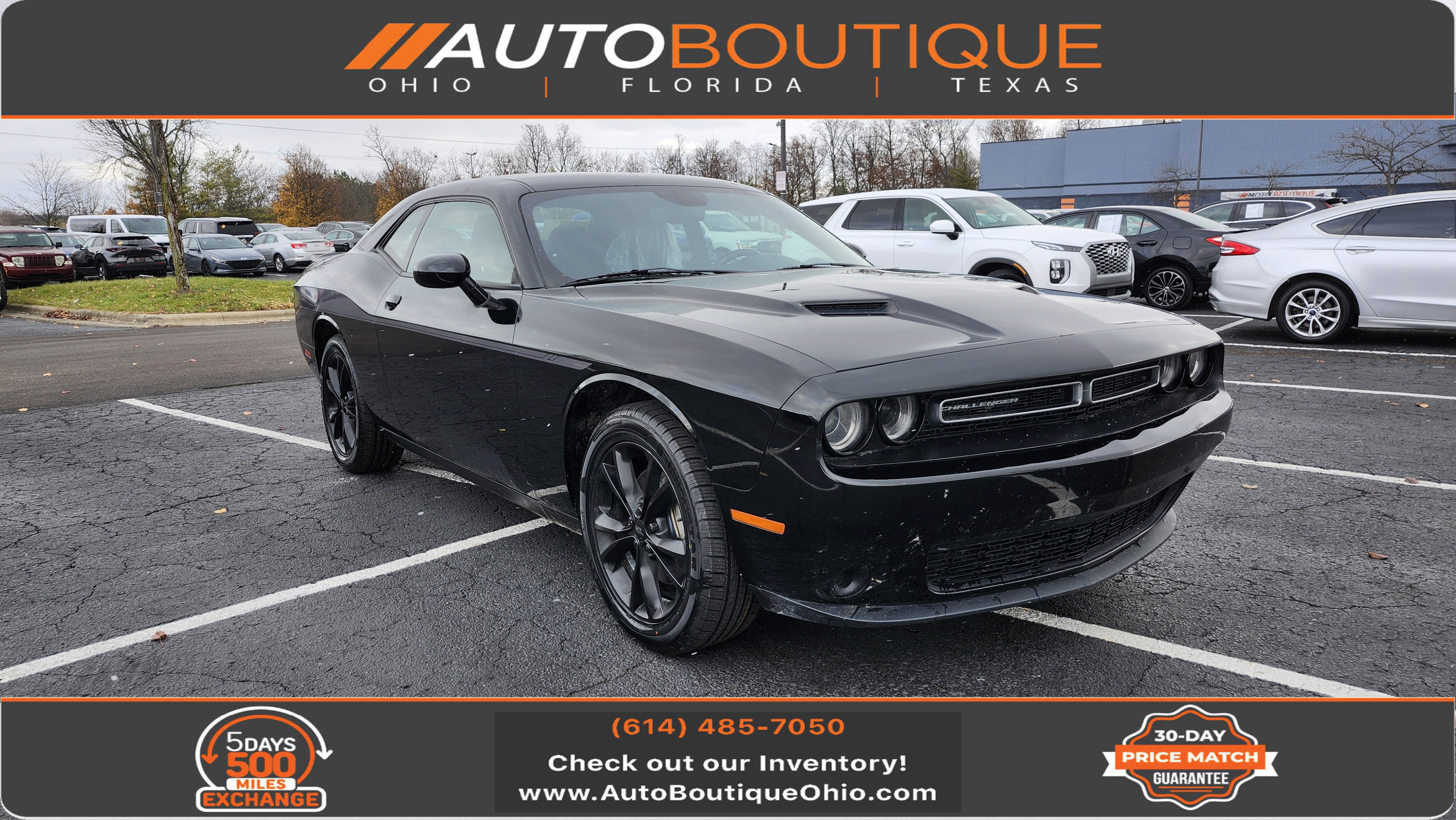 Used 2021 Dodge Challenger SXT image 1