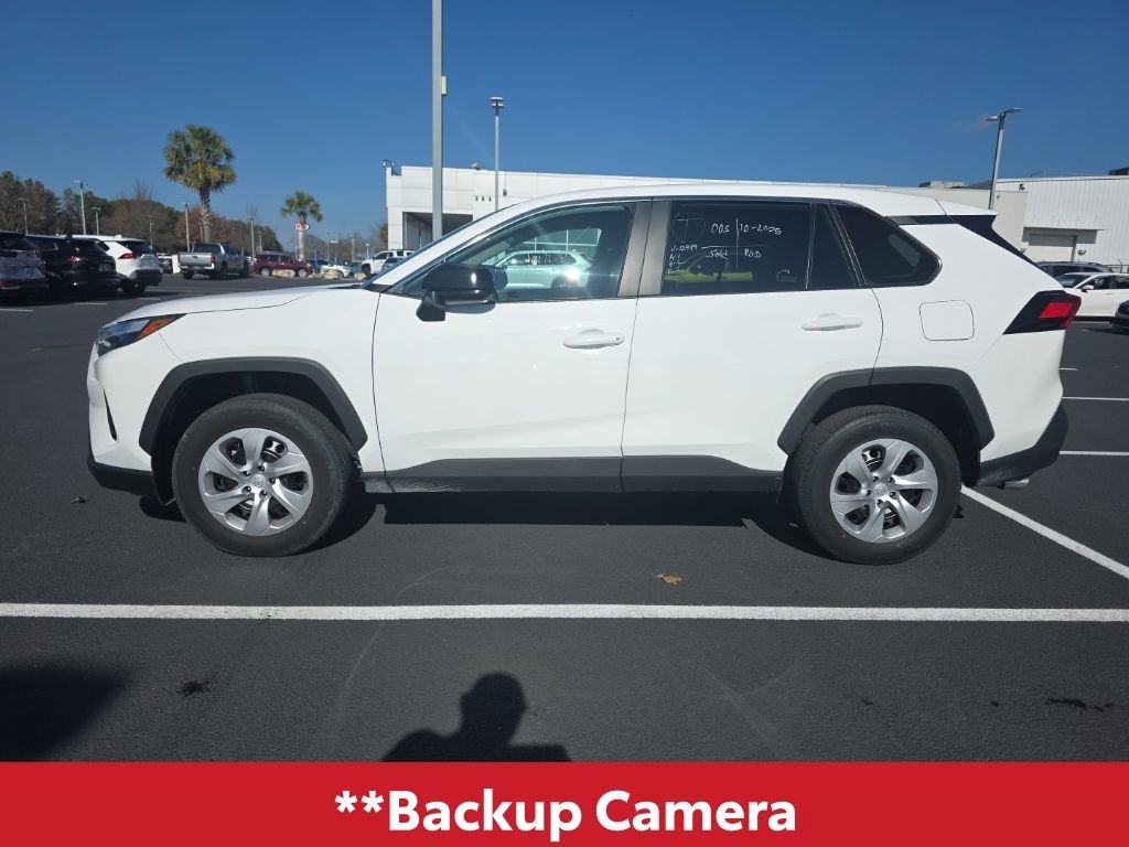 Used 2025 Toyota RAV4 LE image 4