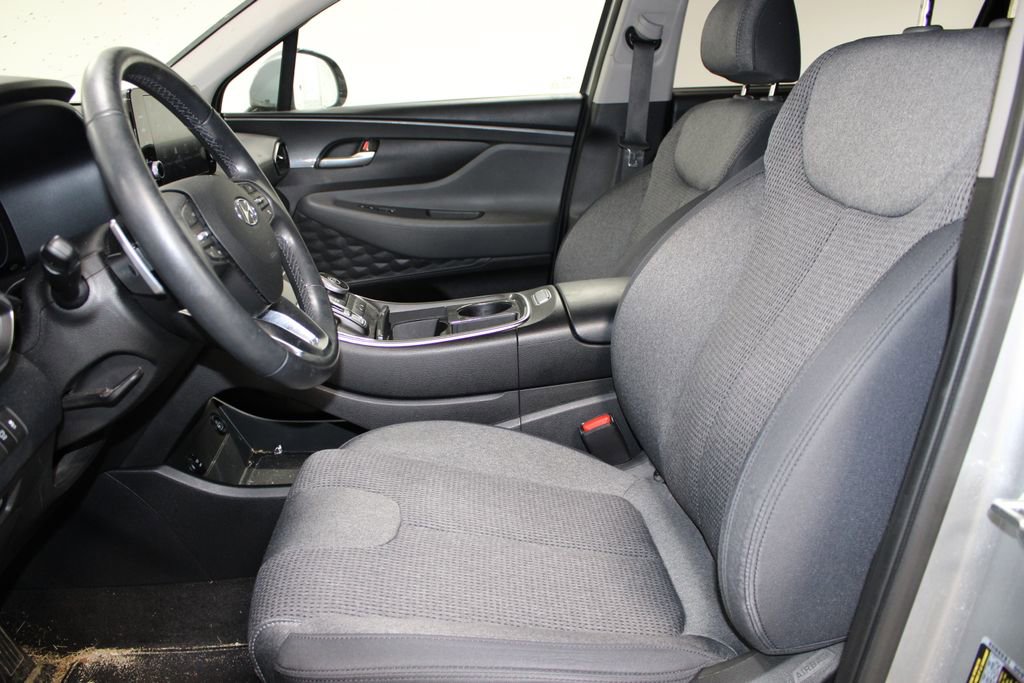 Used 2022 Hyundai Santa Fe SEL w/ Convenience Package FWD image 16