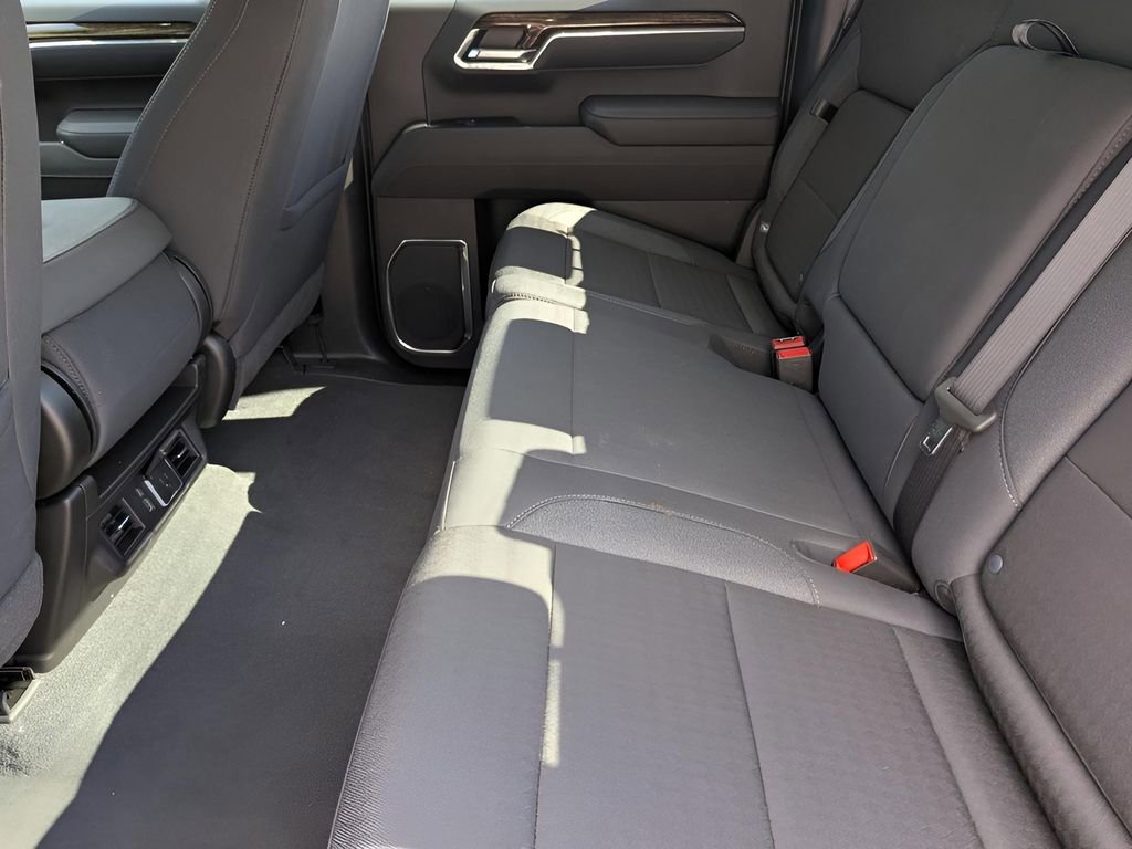 New 2025 GMC Sierra 1500 Elevation image 14